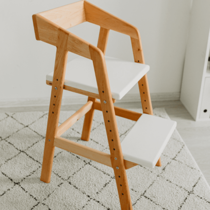 Растущий стул натуральный с белой сидушкой 11